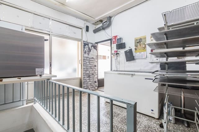 Local Commercial à vendre à Playa Levante, Santa Pola - 112 000 € (Ref: 9636219)