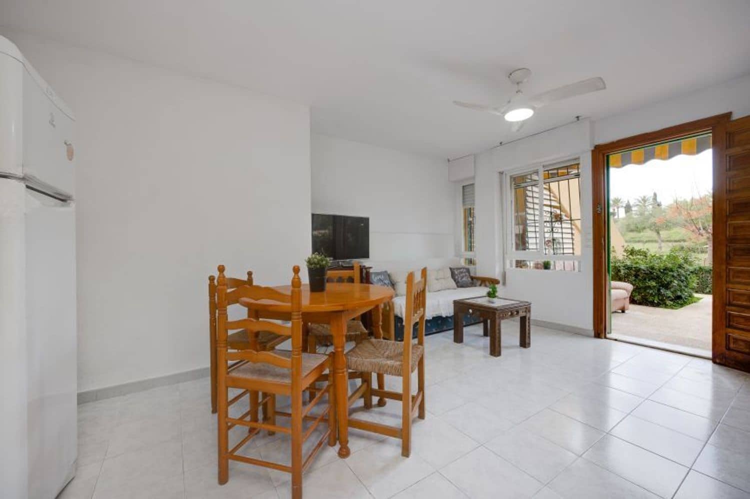 Apartamento de 2 habitaciones en La Veleta en venta con garaje - 110.000 € (Ref: 9636222)