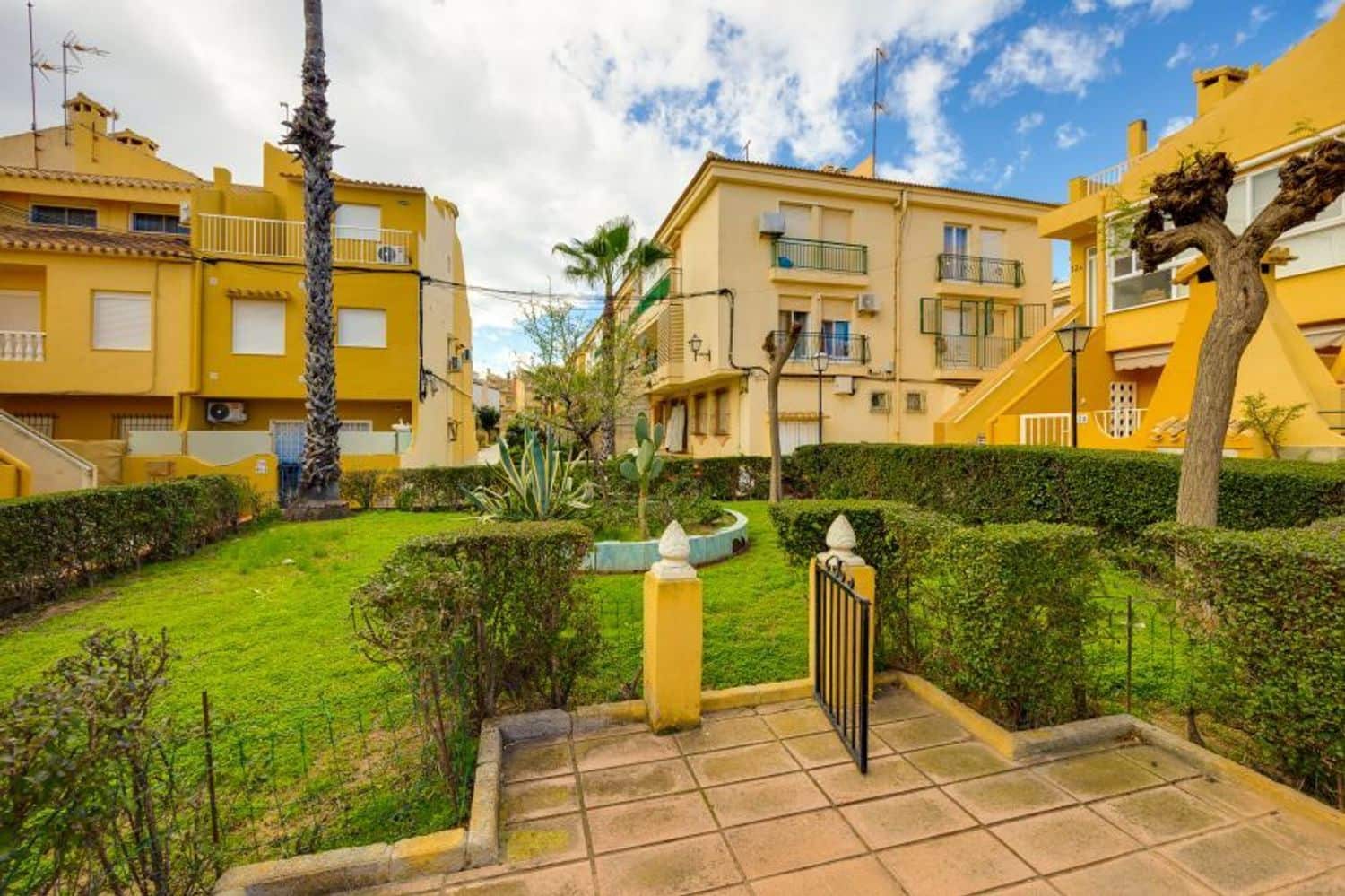 Apartamento de 2 habitaciones en La Veleta en venta con garaje - 110.000 € (Ref: 9636222)