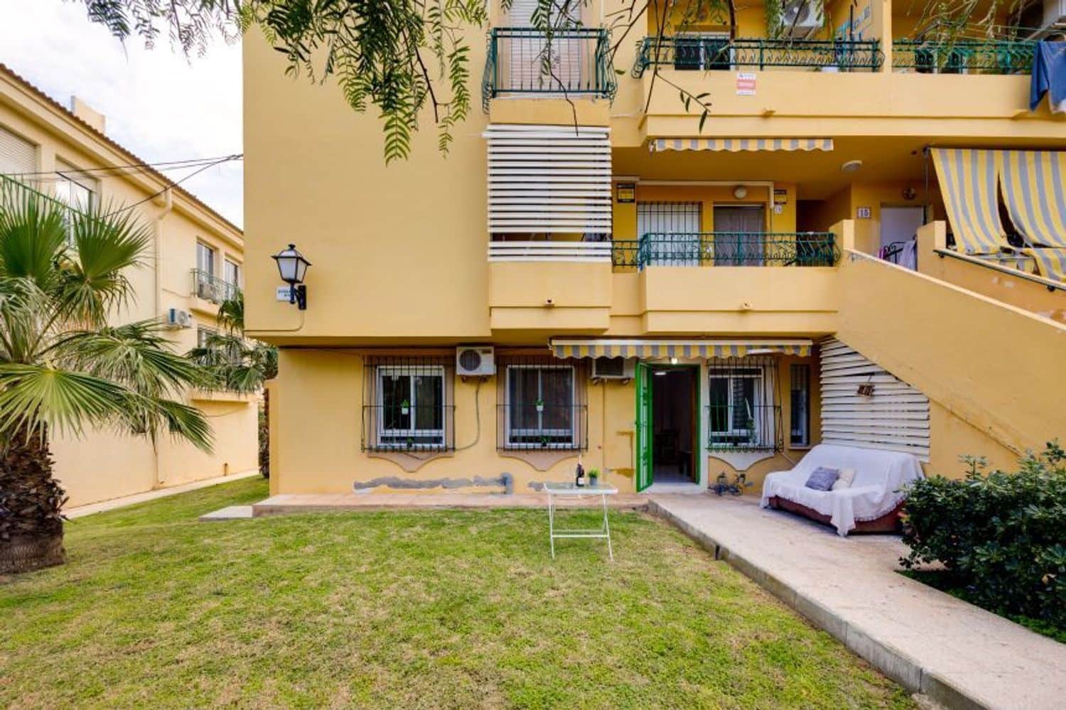 Apartamento de 2 habitaciones en La Veleta en venta con garaje - 110.000 € (Ref: 9636222)