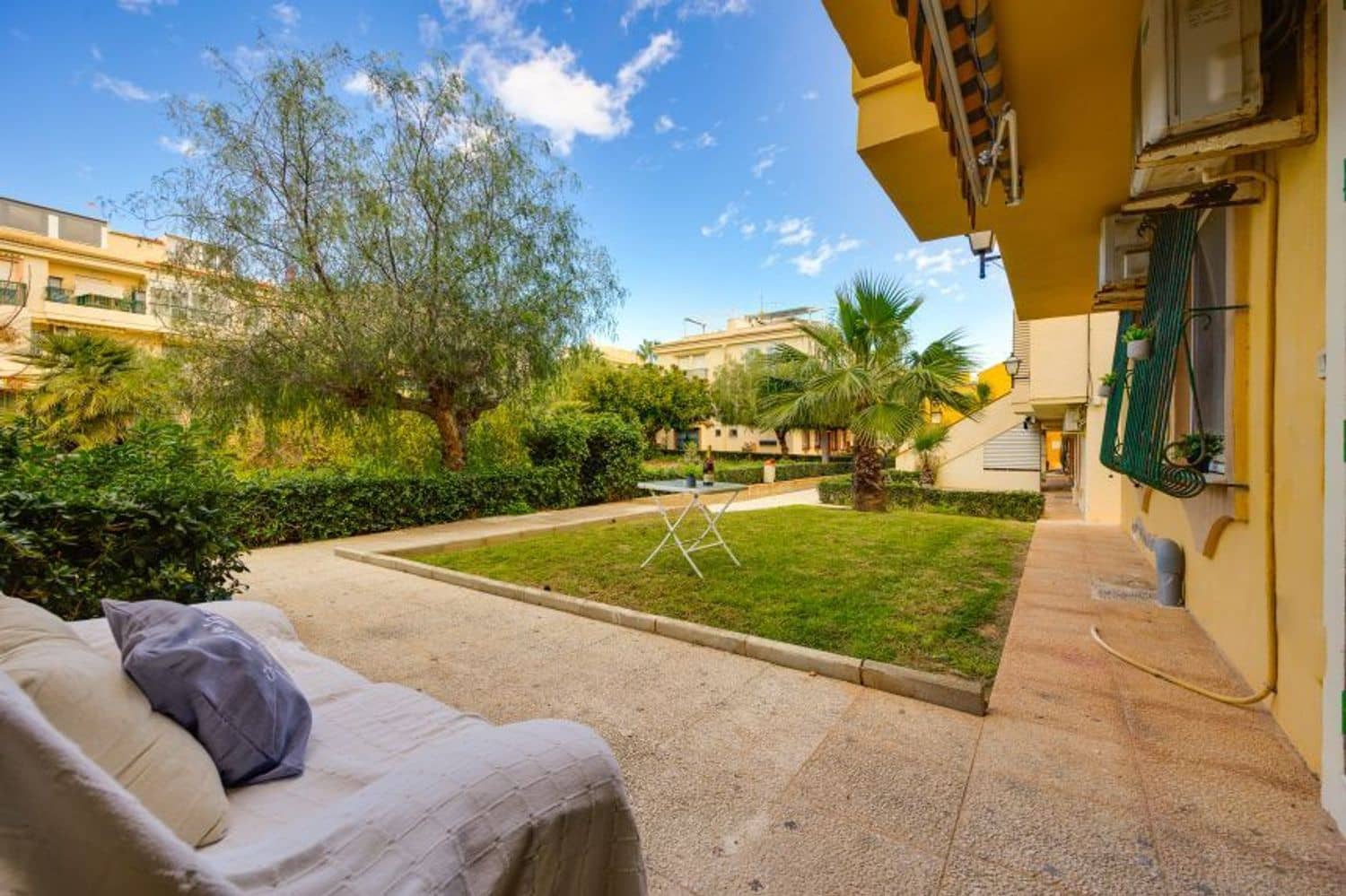 Apartamento de 2 habitaciones en La Veleta en venta con garaje - 110.000 € (Ref: 9636222)