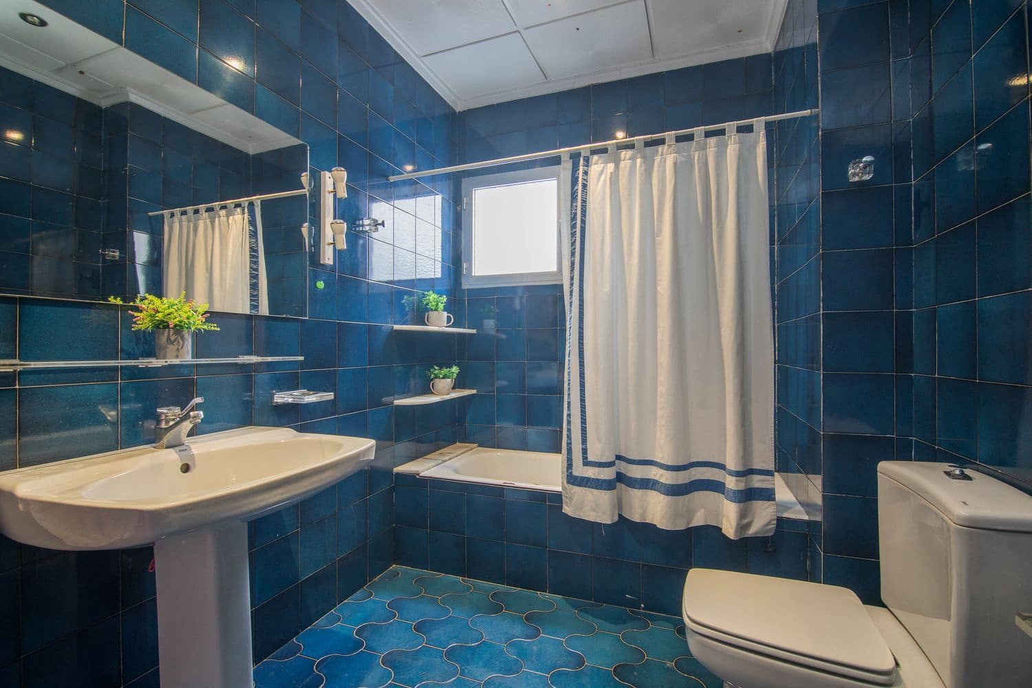 8 quarto Moradia para venda em Cox com garagem - 895 000 € (Ref: 9669782)