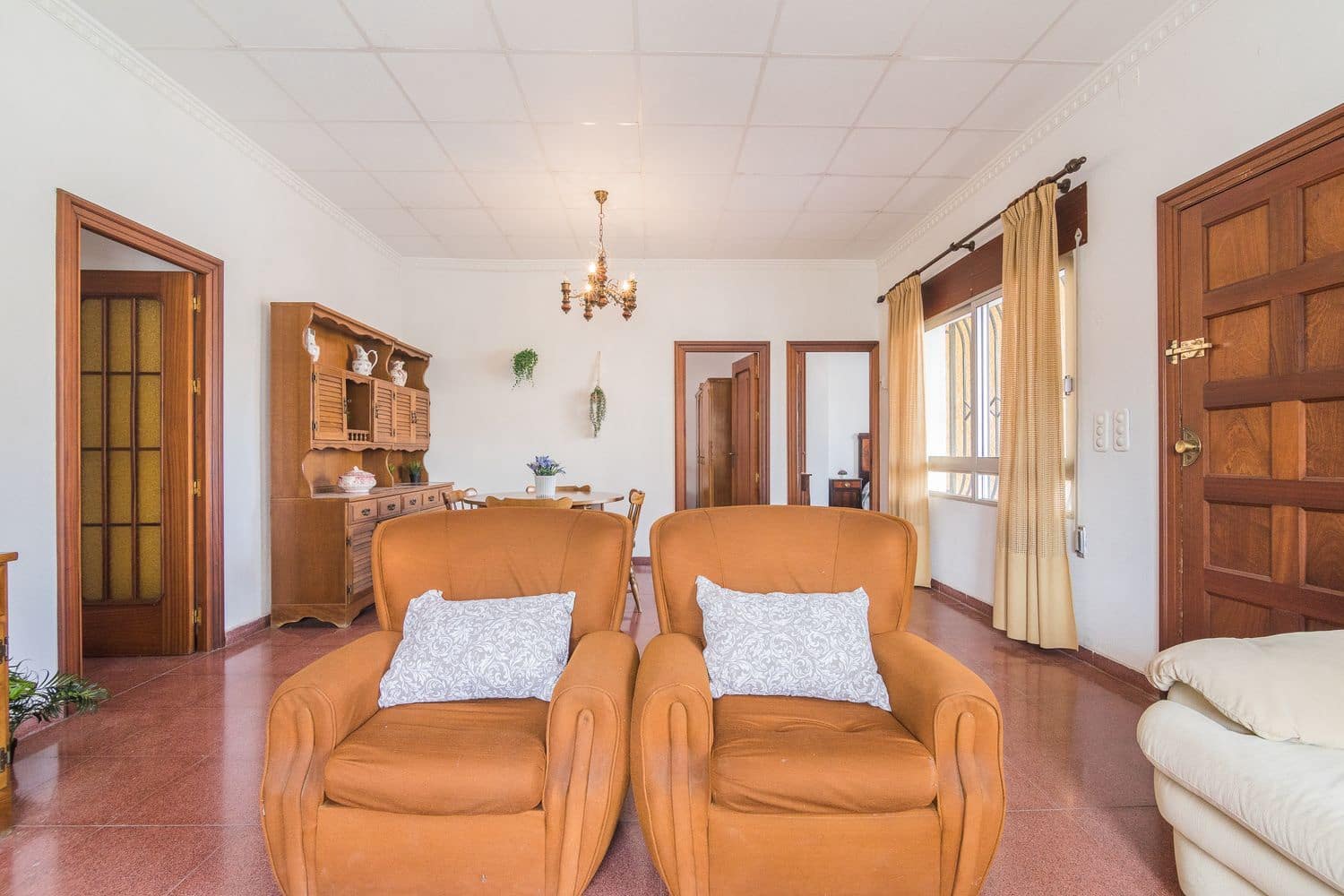 8 quarto Moradia para venda em Cox com garagem - 895 000 € (Ref: 9669782)