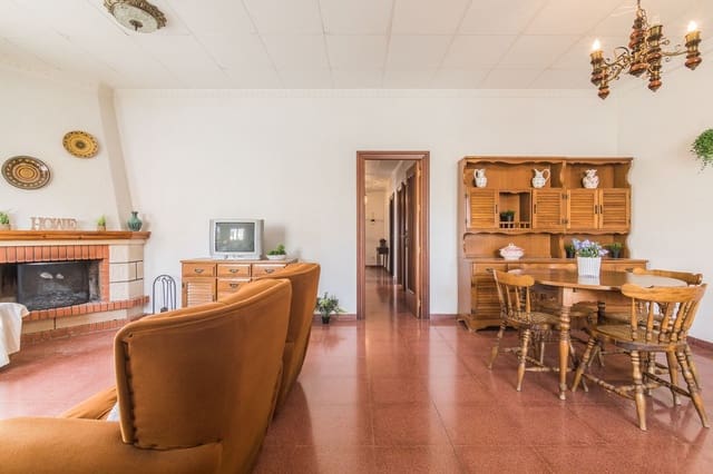 8 makuuhuone Huvila myytävänä paikassa Cox mukana 
autotalli - 895 000 € (Ref: 9669782)