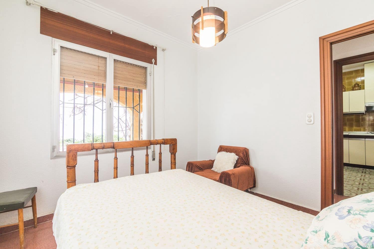 8 quarto Moradia para venda em Cox com garagem - 895 000 € (Ref: 9669782)