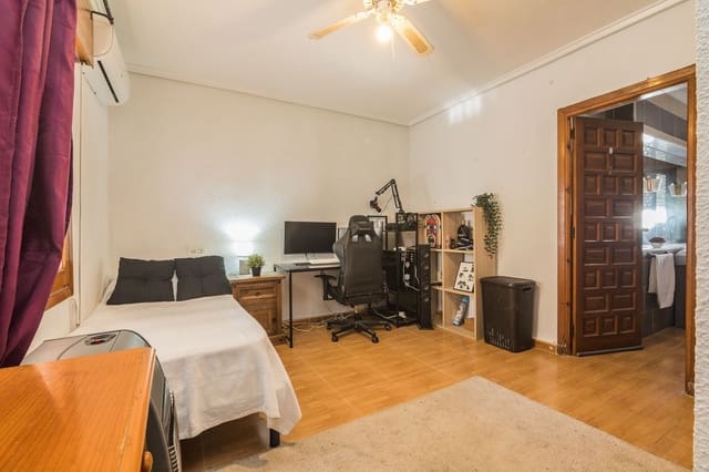 5 slaapkamer Villa te koop in Ciudad Quesada, Rojales met zwembad garage - € 499.000 (Ref: 9676786)