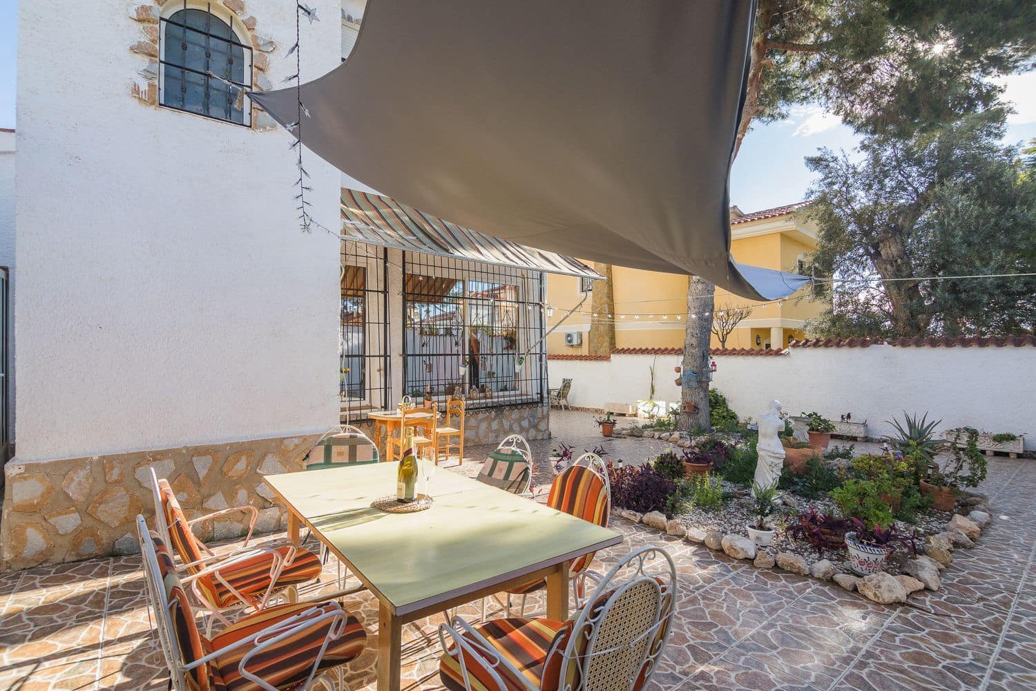 5 slaapkamer Villa te koop in Ciudad Quesada met zwembad garage - € 499.000 (Ref: 9676786)