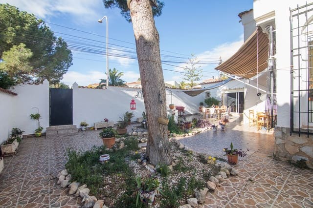 5 slaapkamer Villa te koop in Ciudad Quesada, Rojales met zwembad garage - € 499.000 (Ref: 9676786)