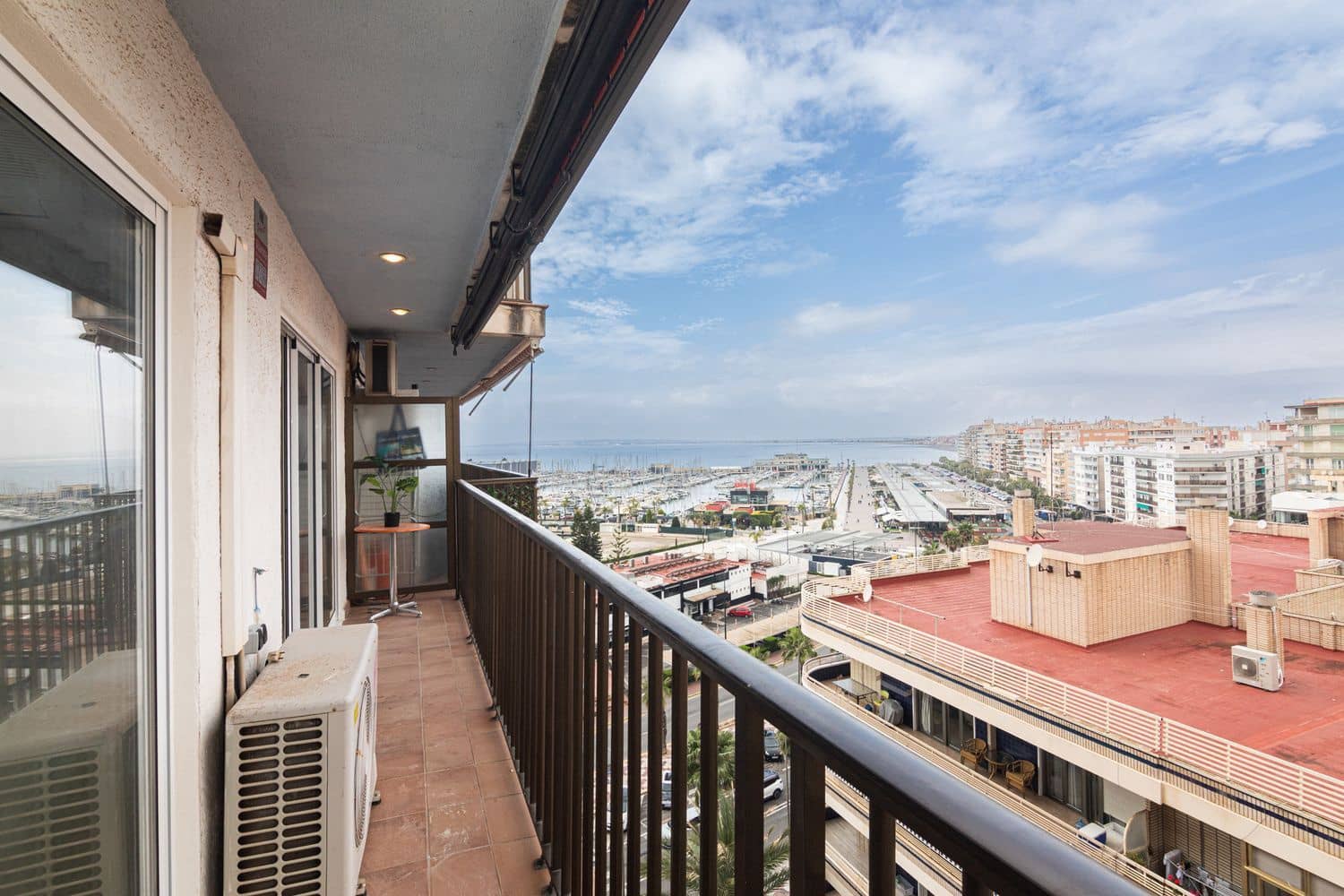 3 bedroom Apartment for sale in Santa Pola with garage - € 445,000 (Ref: 9877786)