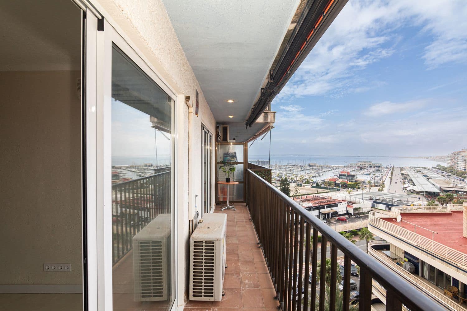 3 bedroom Apartment for sale in Santa Pola with garage - € 445,000 (Ref: 9877786)