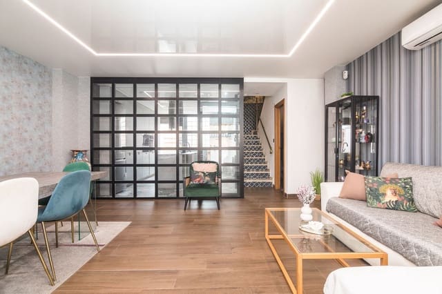 3 soveværelse Villa til salg i Puerto Marino, Santa Pola med swimmingpool garage - € 356.000 (Ref: 9877790)
