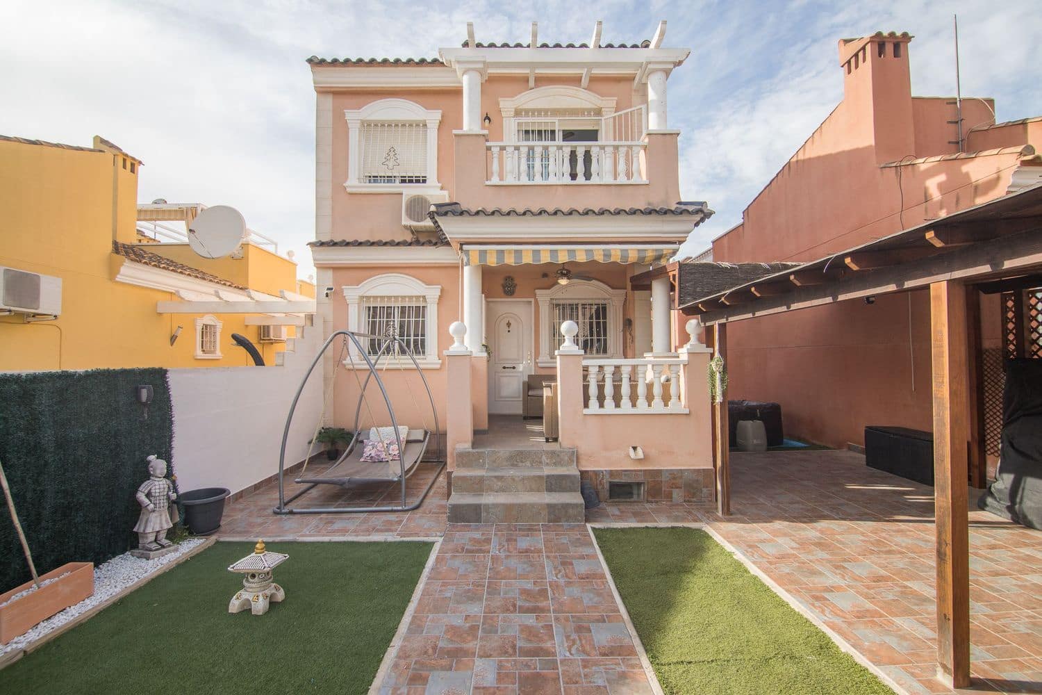 3 soveværelse Villa til salg i Gran Alacant med swimmingpool garage - € 356.000 (Ref: 9877790)
