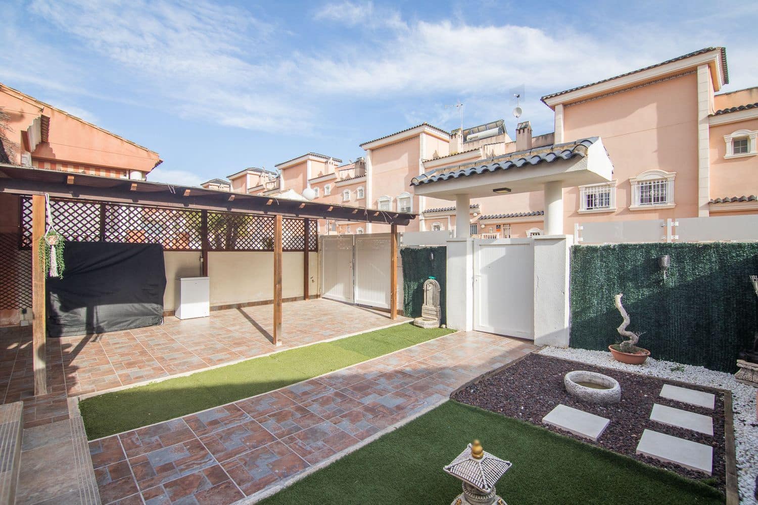 3 soveværelse Villa til salg i Gran Alacant med swimmingpool garage - € 356.000 (Ref: 9877790)