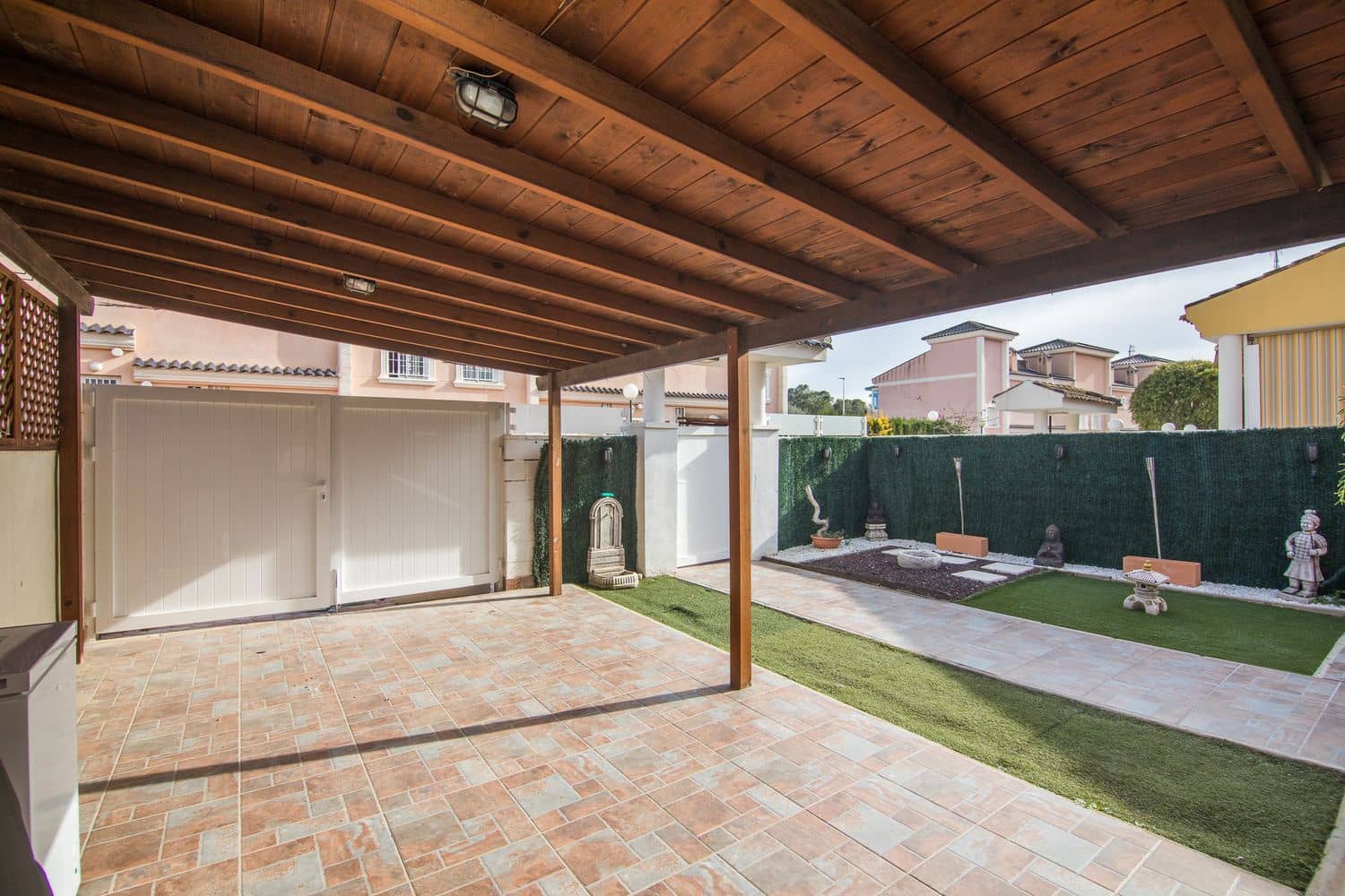 3 soveværelse Villa til salg i Gran Alacant med swimmingpool garage - € 356.000 (Ref: 9877790)