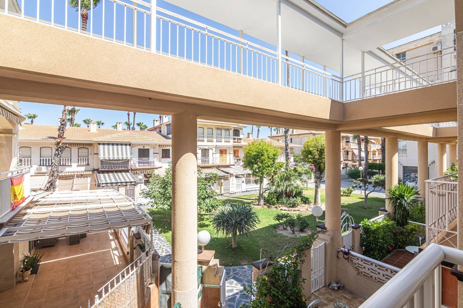 2 soveværelse Byhus til salg i Santa Pola med garage - € 175.000 (Ref: 9972444)
