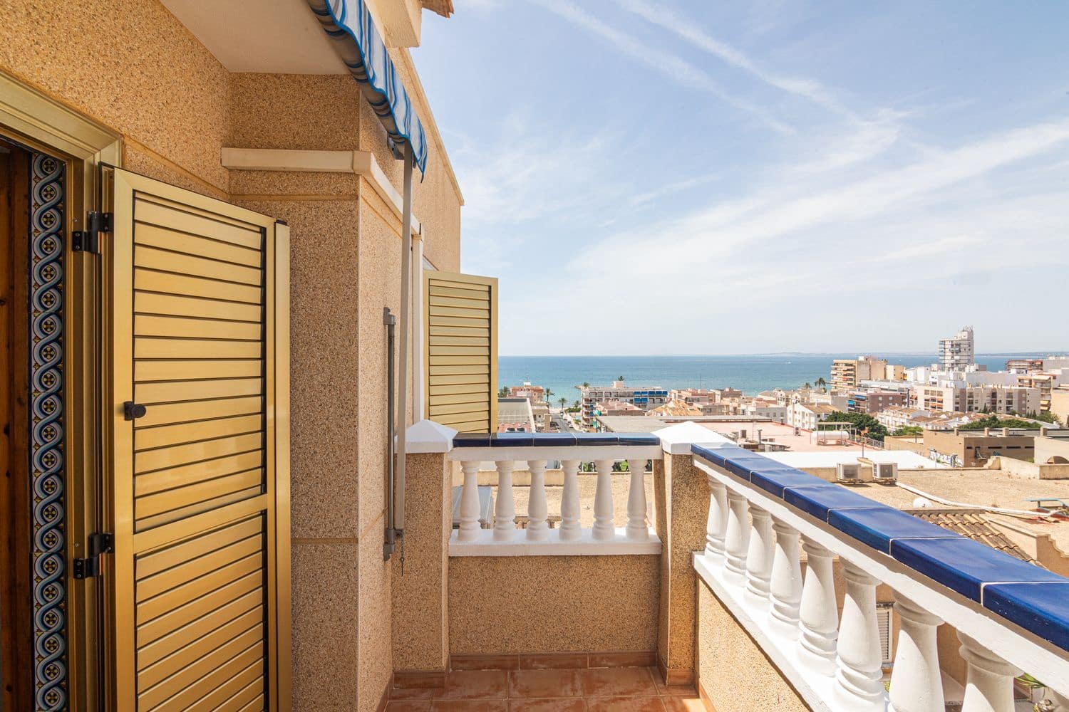 3 bedroom Townhouse for sale in Santa Pola with pool garage - € 299,000 (Ref: 9972445)