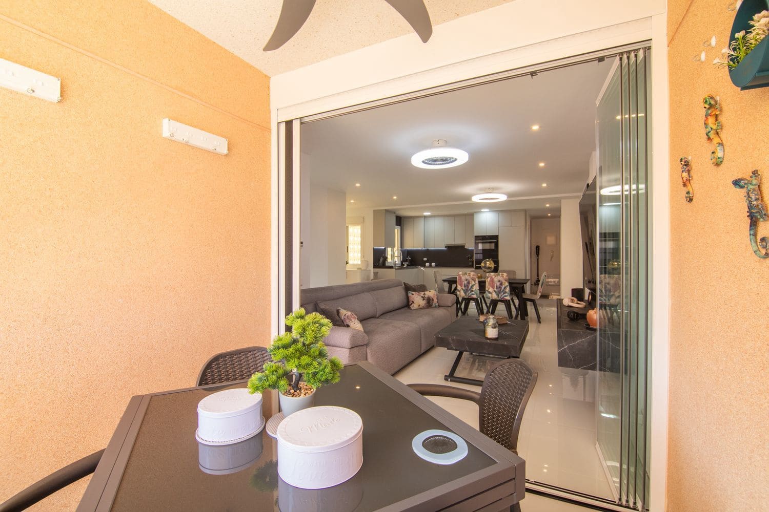 2 soveværelse Lejlighed til salg i Santa Pola med swimmingpool garage - € 299.000 (Ref: 9972447)