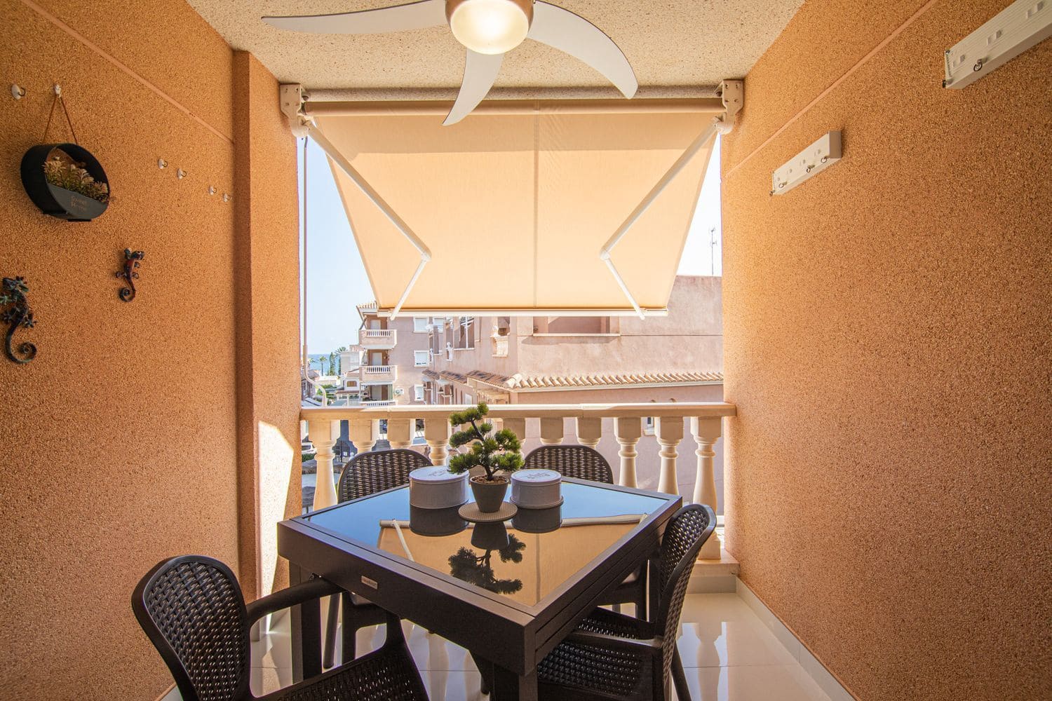 2 soveværelse Lejlighed til salg i Santa Pola med swimmingpool garage - € 299.000 (Ref: 9972447)