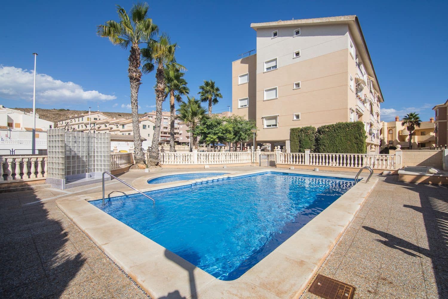 2 soveværelse Lejlighed til salg i Santa Pola med swimmingpool garage - € 299.000 (Ref: 9972447)