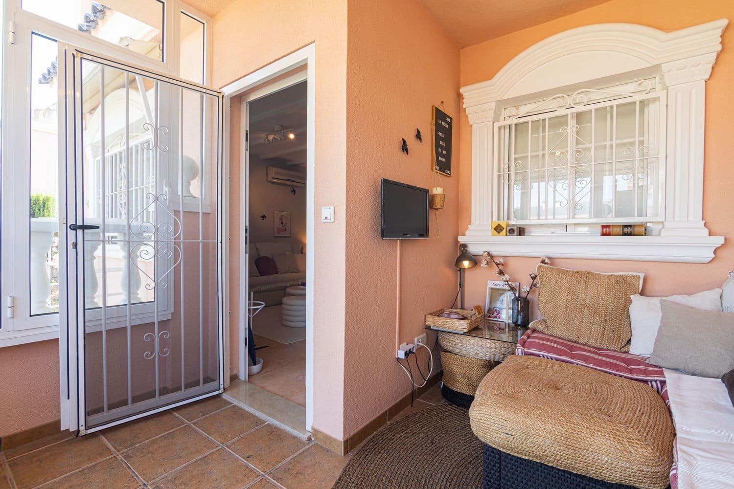 2 soveværelse Byhus til salg i Gran Alacant med swimmingpool garage - € 348.000 (Ref: 9972448)