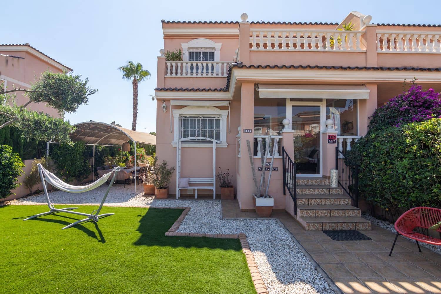 2 soveværelse Byhus til salg i Gran Alacant med swimmingpool garage - € 348.000 (Ref: 9972448)