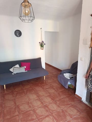 3 soveværelse Lejlighed til salg i Colonia Requena, Alicante by med garage - € 79.000 (Ref: 9972450)