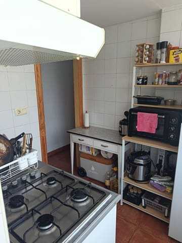 3 soveværelse Lejlighed til salg i Colonia Requena, Alicante by med garage - € 79.000 (Ref: 9972450)