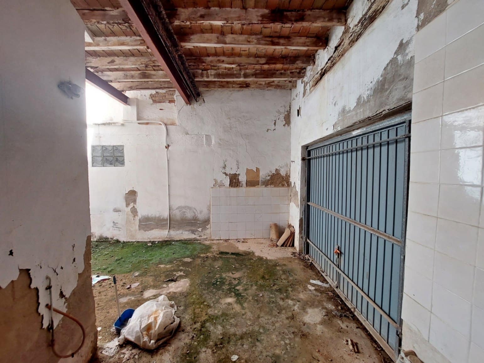 Local Comercial de 2 habitaciones en Dénia en venta con garaje - 210.000 € (Ref: 10106448)