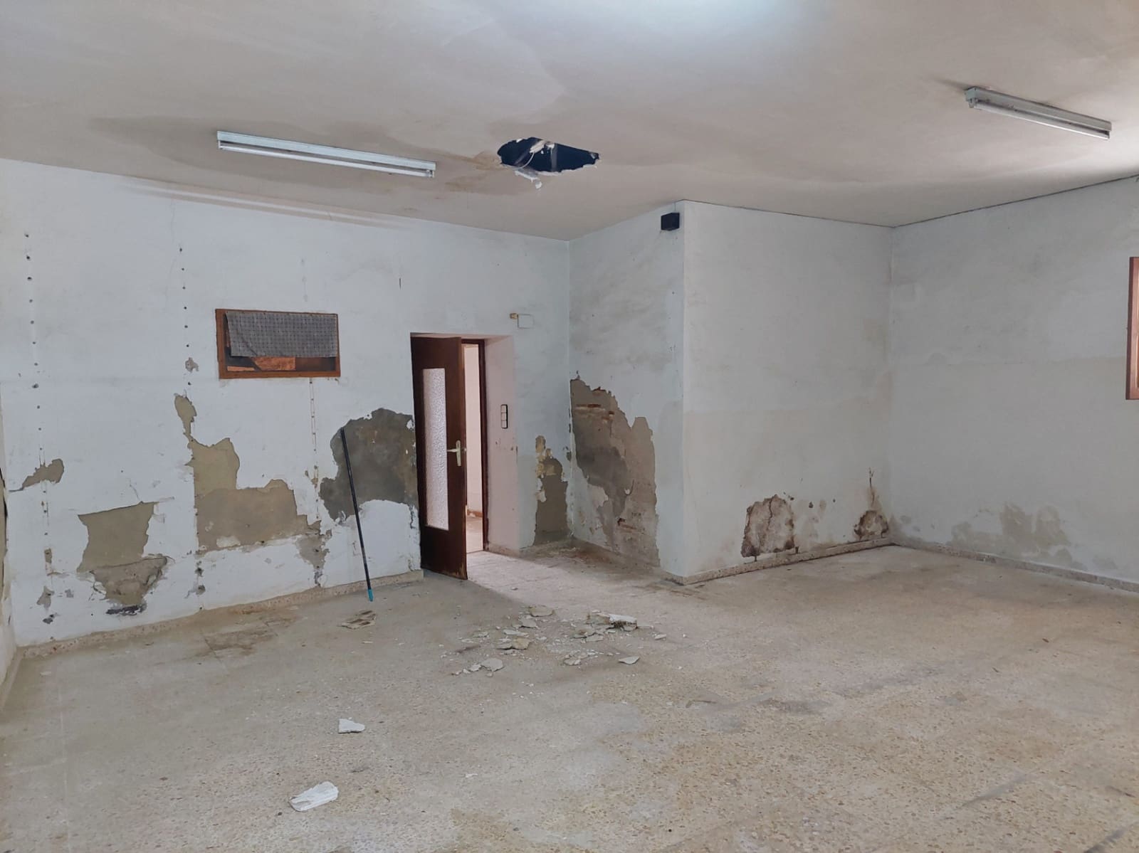 Local Comercial de 2 habitaciones en Dénia en venta con garaje - 210.000 € (Ref: 10106448)