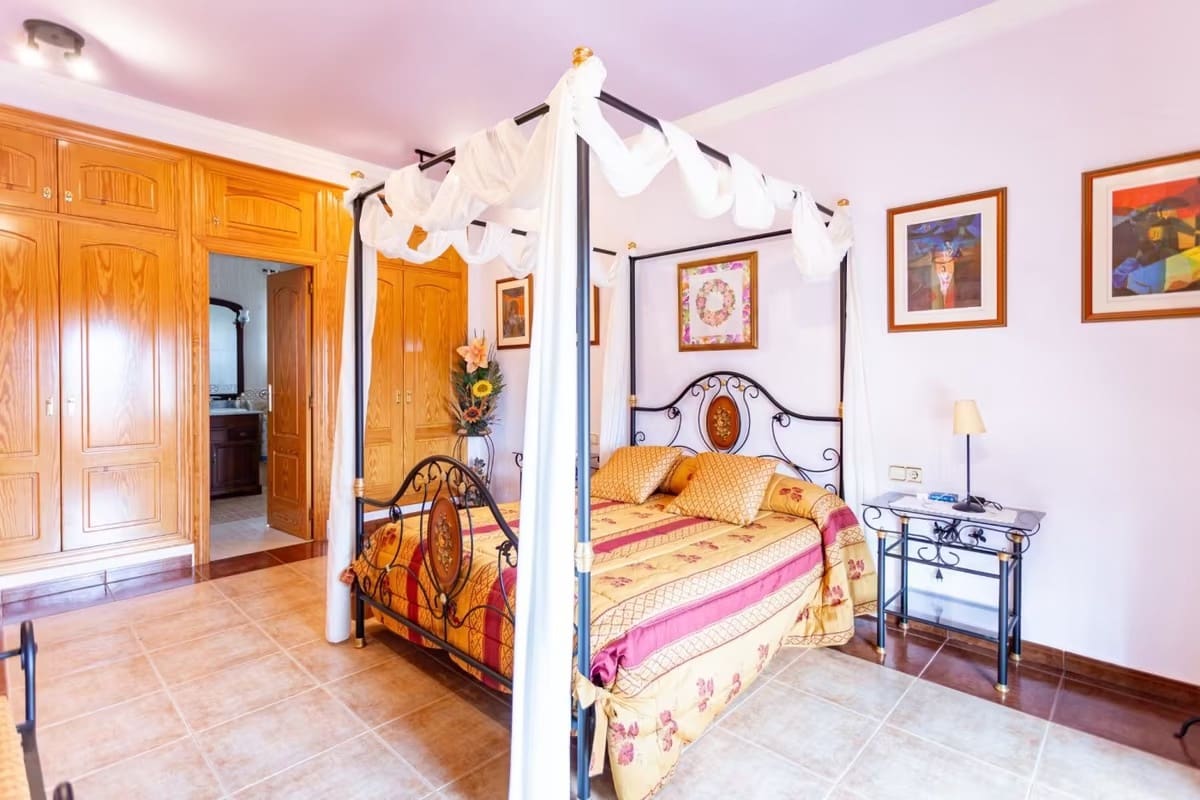 4 soverom Villa til salgs i Denia med svømmebasseng garasje - € 749 000 (Ref: 8245817)