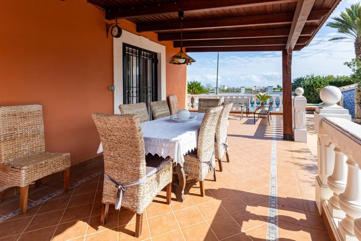 4 soverom Villa til salgs i Denia med svømmebasseng garasje - € 749 000 (Ref: 8245817)