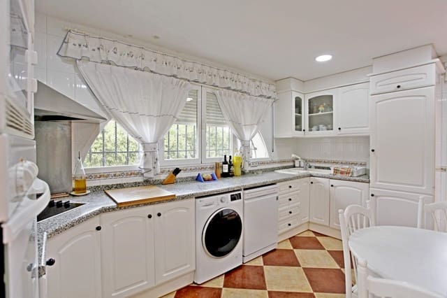 4 soverom Villa til salgs i Las Marinas / Les Marines, Dénia med svømmebasseng garasje - € 749 000 (Ref: 8245817)