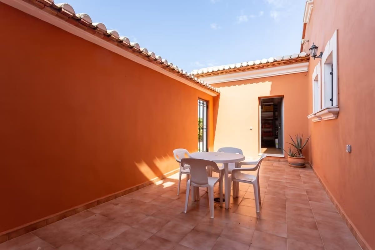 4 soverom Villa til salgs i Denia med svømmebasseng garasje - € 749 000 (Ref: 8245817)