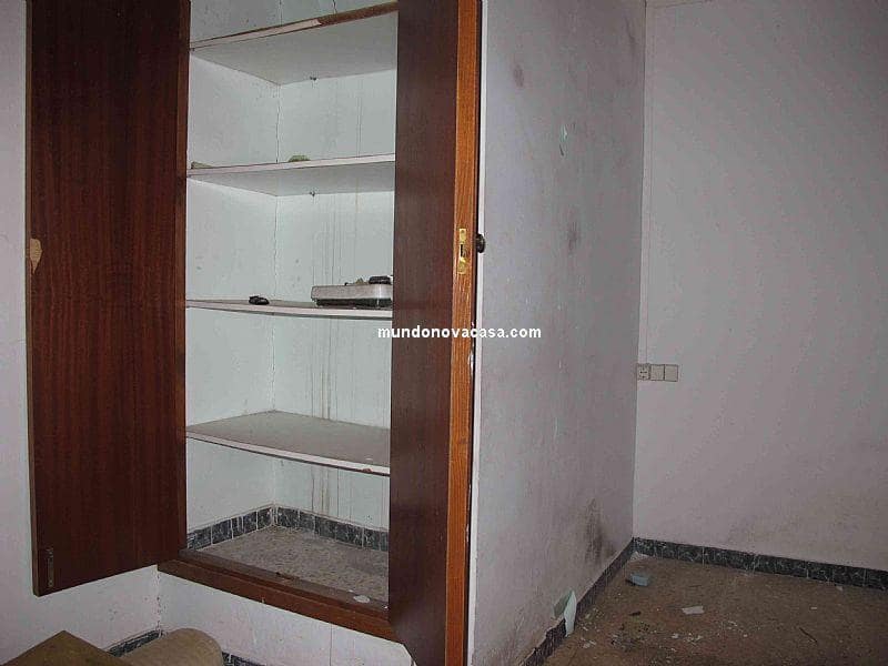 5 soverom Hus til salgs i Benimaurell med garasje - € 89 000 (Ref: 8245829)