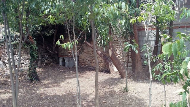 5 bedroom Townhouse for sale in Benimaurell, Vall de Laguart with garage - € 89,000 (Ref: 8245829)