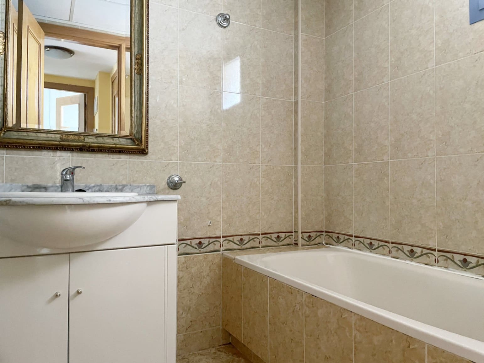 1 bedroom Apartment for sale in La Villajoyosa / Vila Joiosa with pool - € 209,000 (Ref: 9351197)