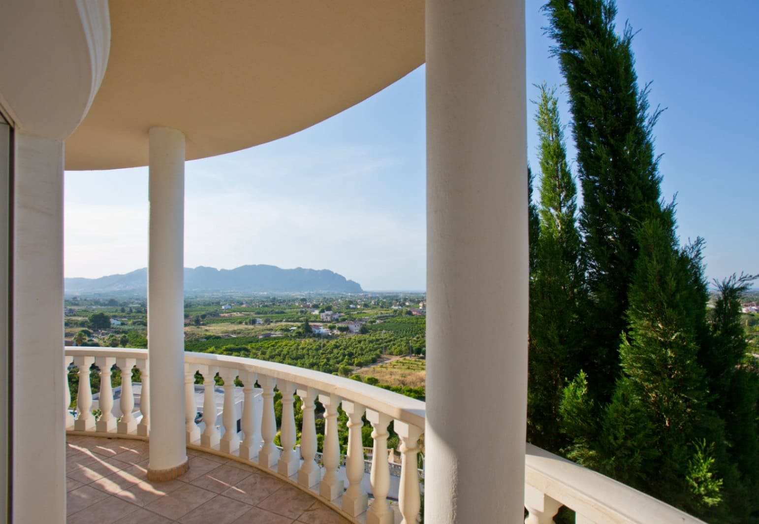 3 Zimmer Villa zu verkaufen in Pedreguer mit Pool Garage - 645.000 € (Ref: 9351198)