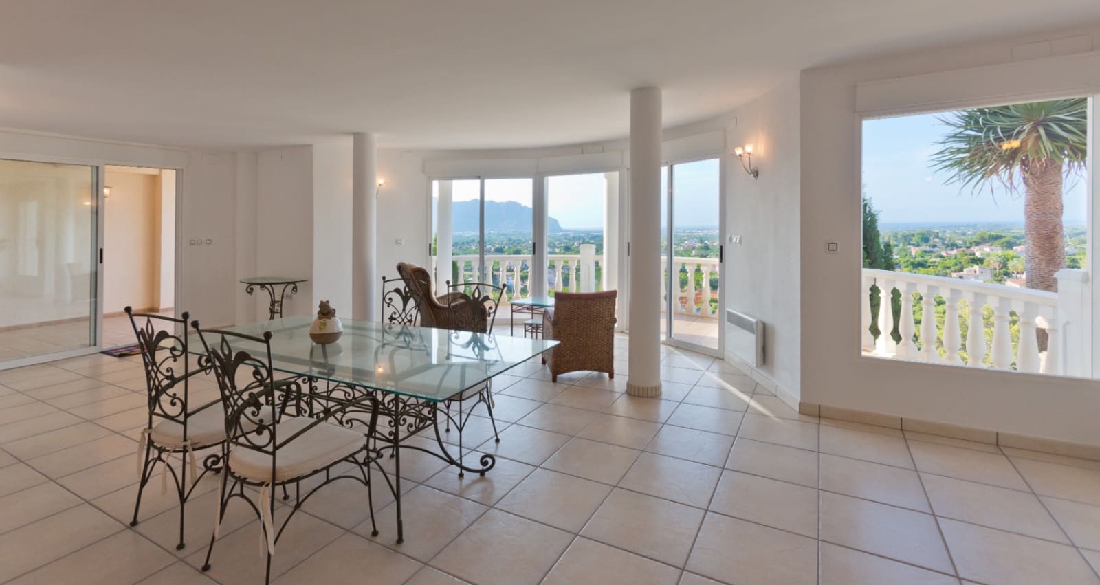 3 Zimmer Villa zu verkaufen in Pedreguer mit Pool Garage - 645.000 € (Ref: 9351198)