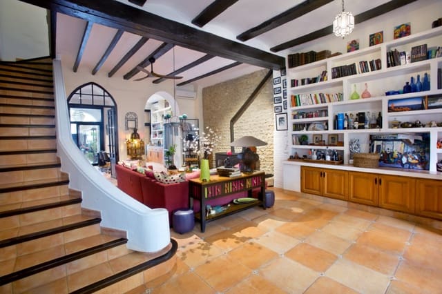 4 bedroom Townhouse for sale in Centro Urbano, Dénia with pool garage - € 1,100,000 (Ref: 9351200)