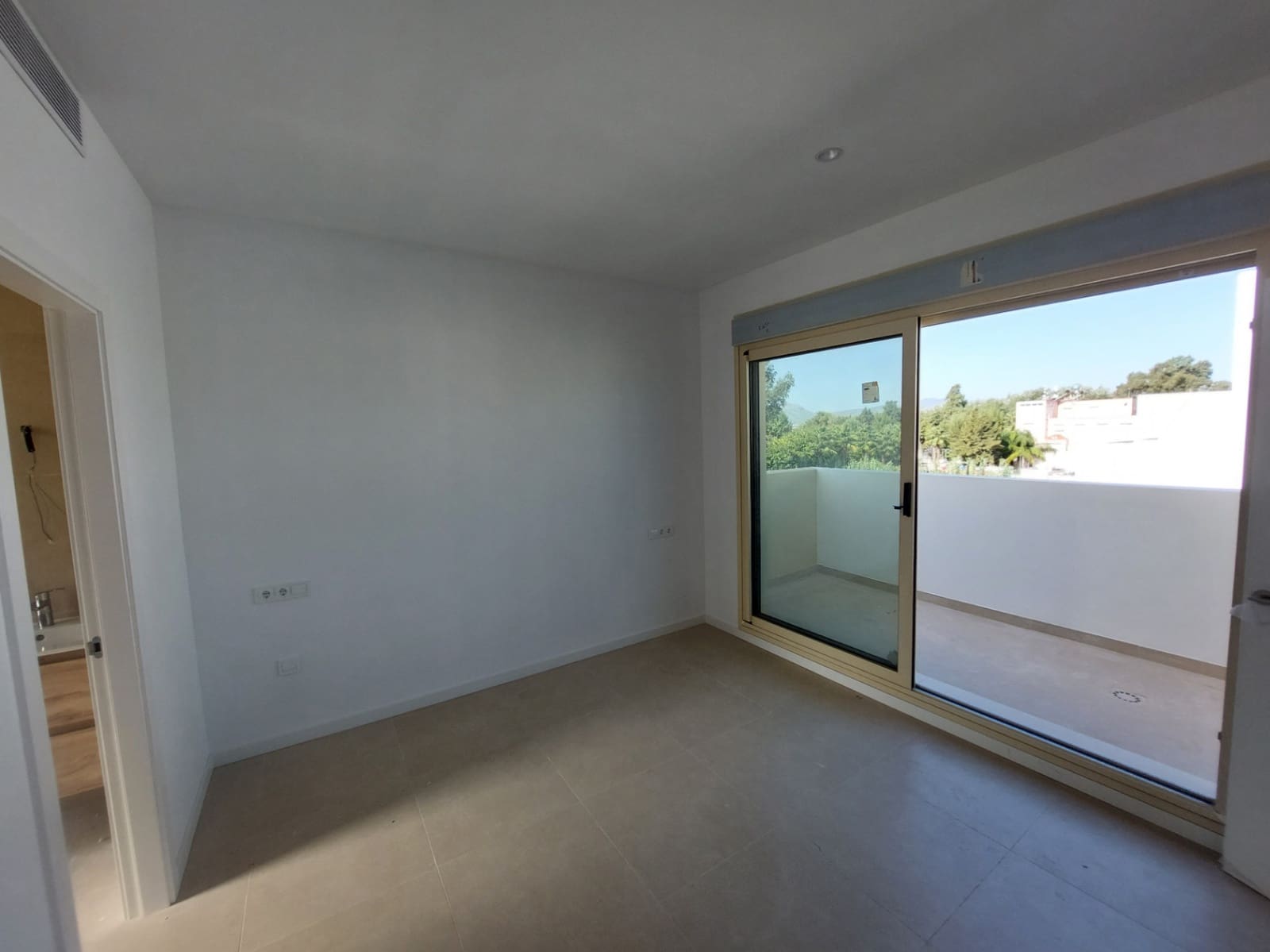 3 sovrum Radhus till salu i Denia med pool garage - 365 000 € (Ref: 9882589)