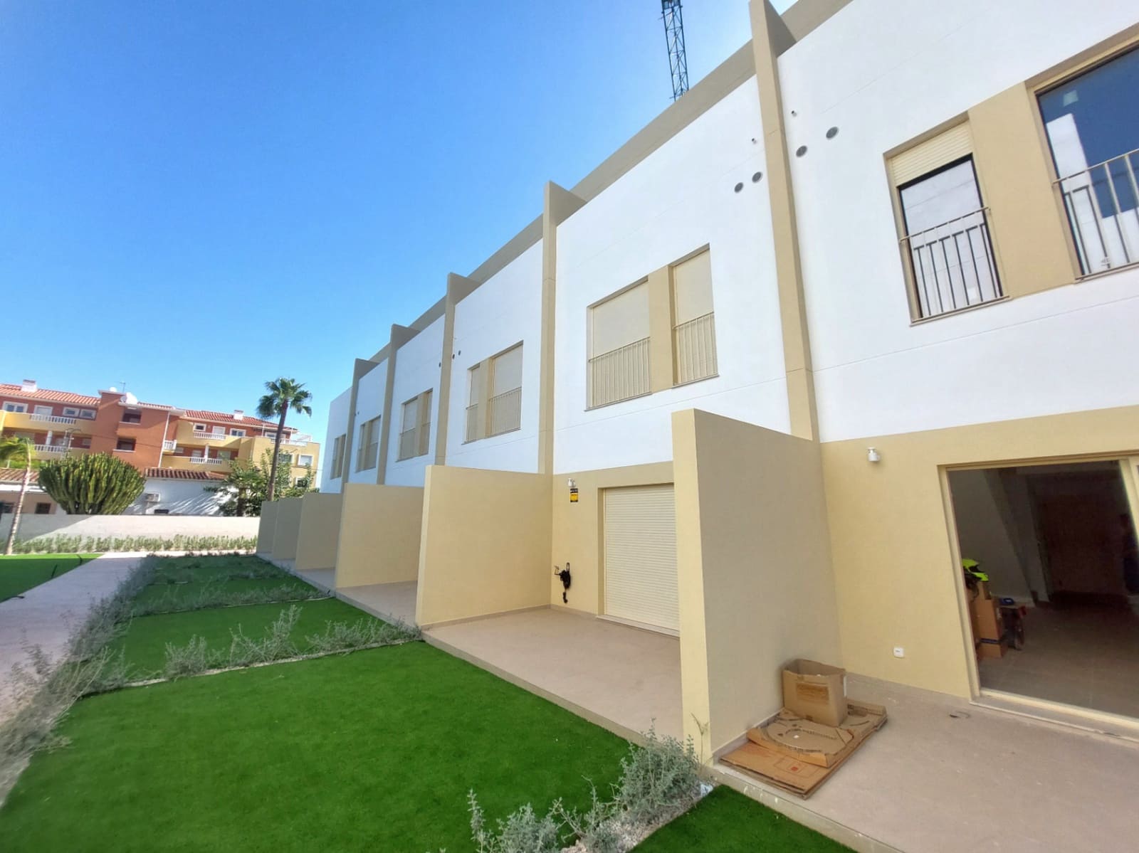 3 sovrum Radhus till salu i Denia med pool garage - 365 000 € (Ref: 9882589)