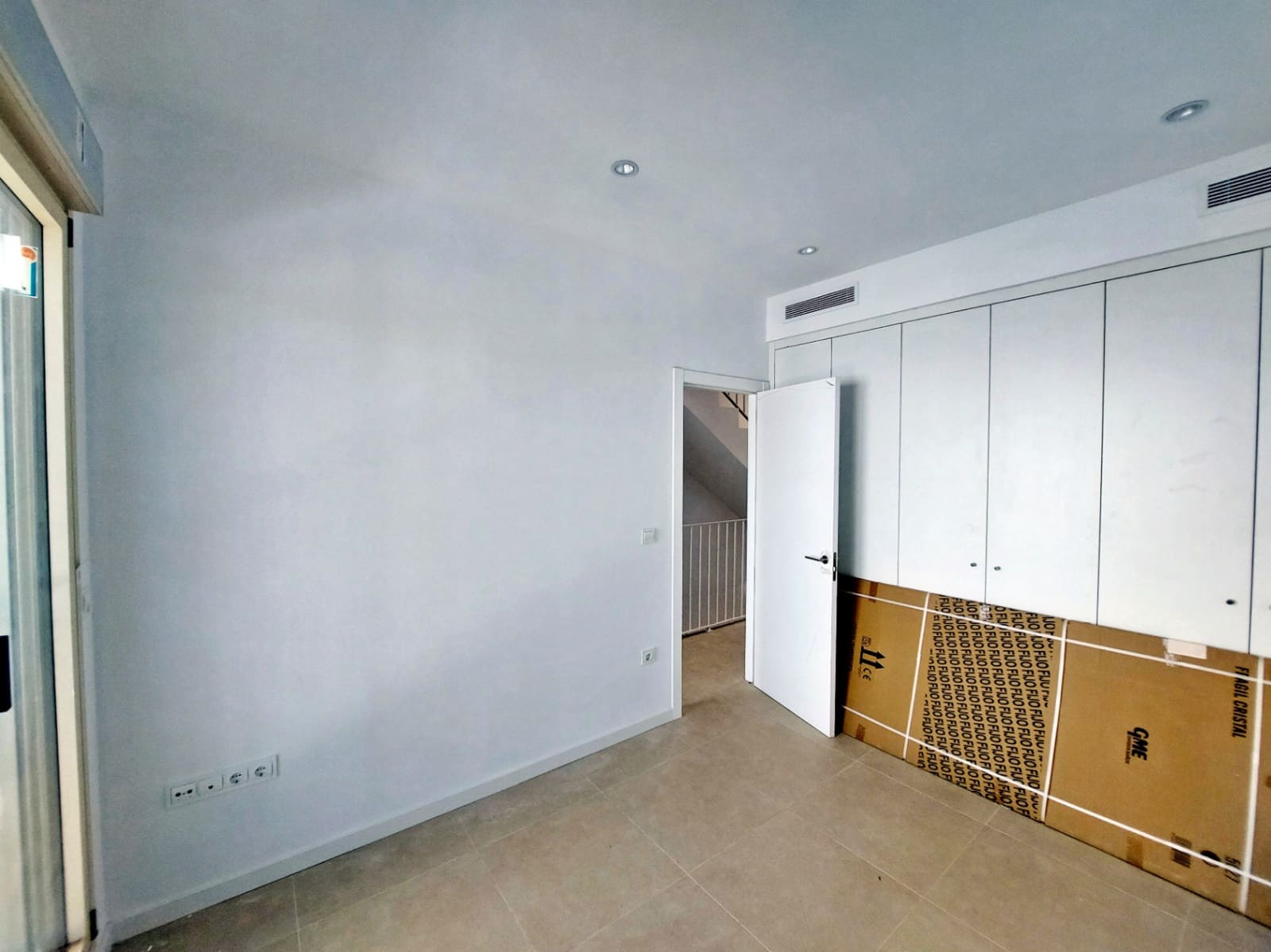 3 sovrum Radhus till salu i Denia med pool garage - 365 000 € (Ref: 9882589)