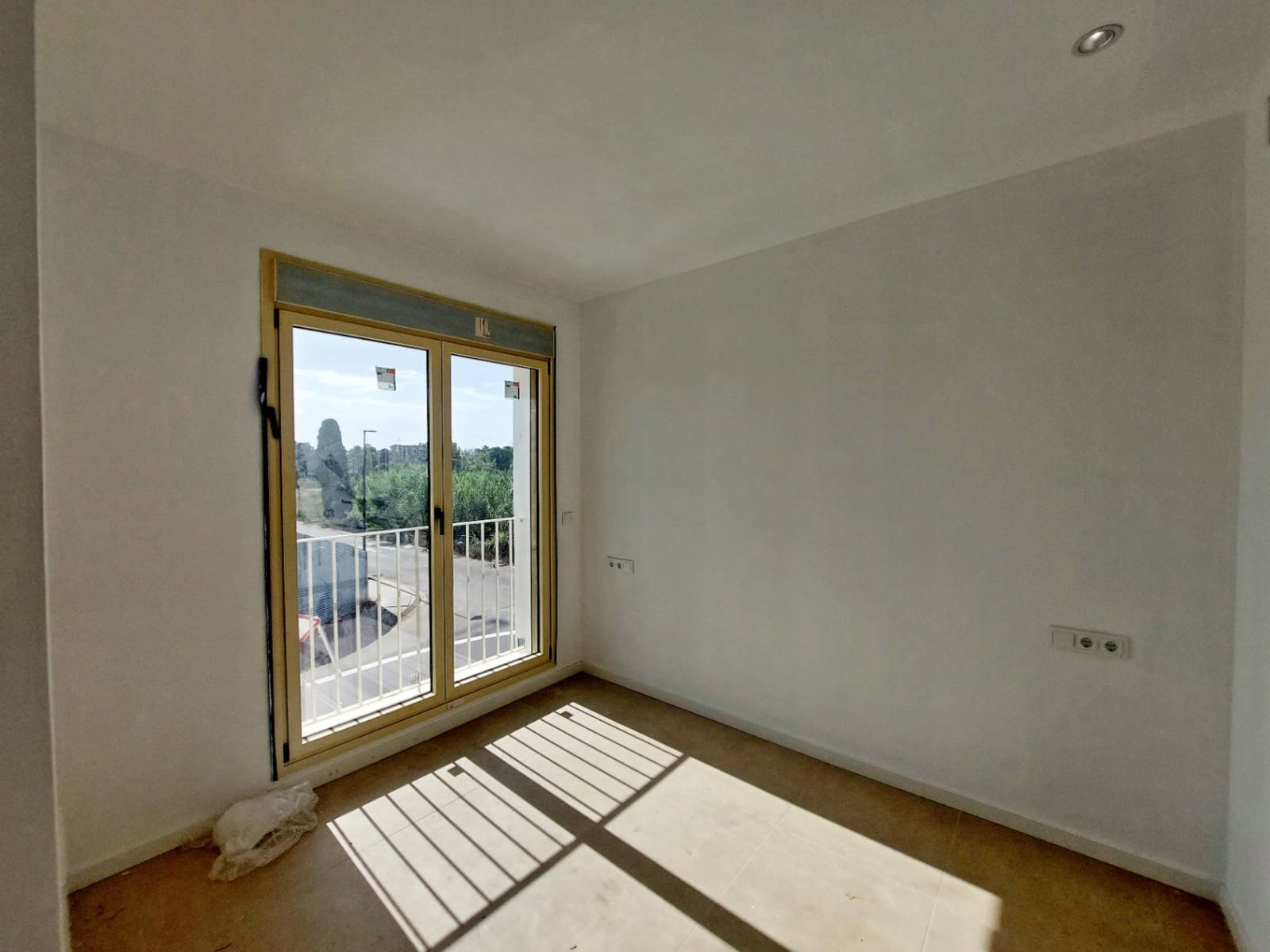 3 sovrum Radhus till salu i Denia med pool garage - 365 000 € (Ref: 9882589)