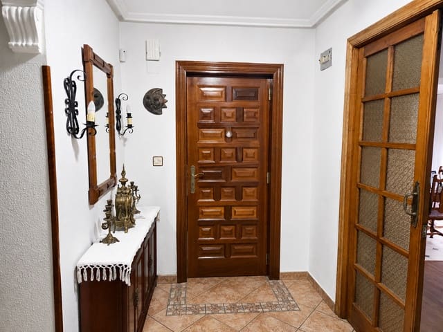 4 bedroom Villa for sale in Coaña - € 550,000 (Ref: 10015043)