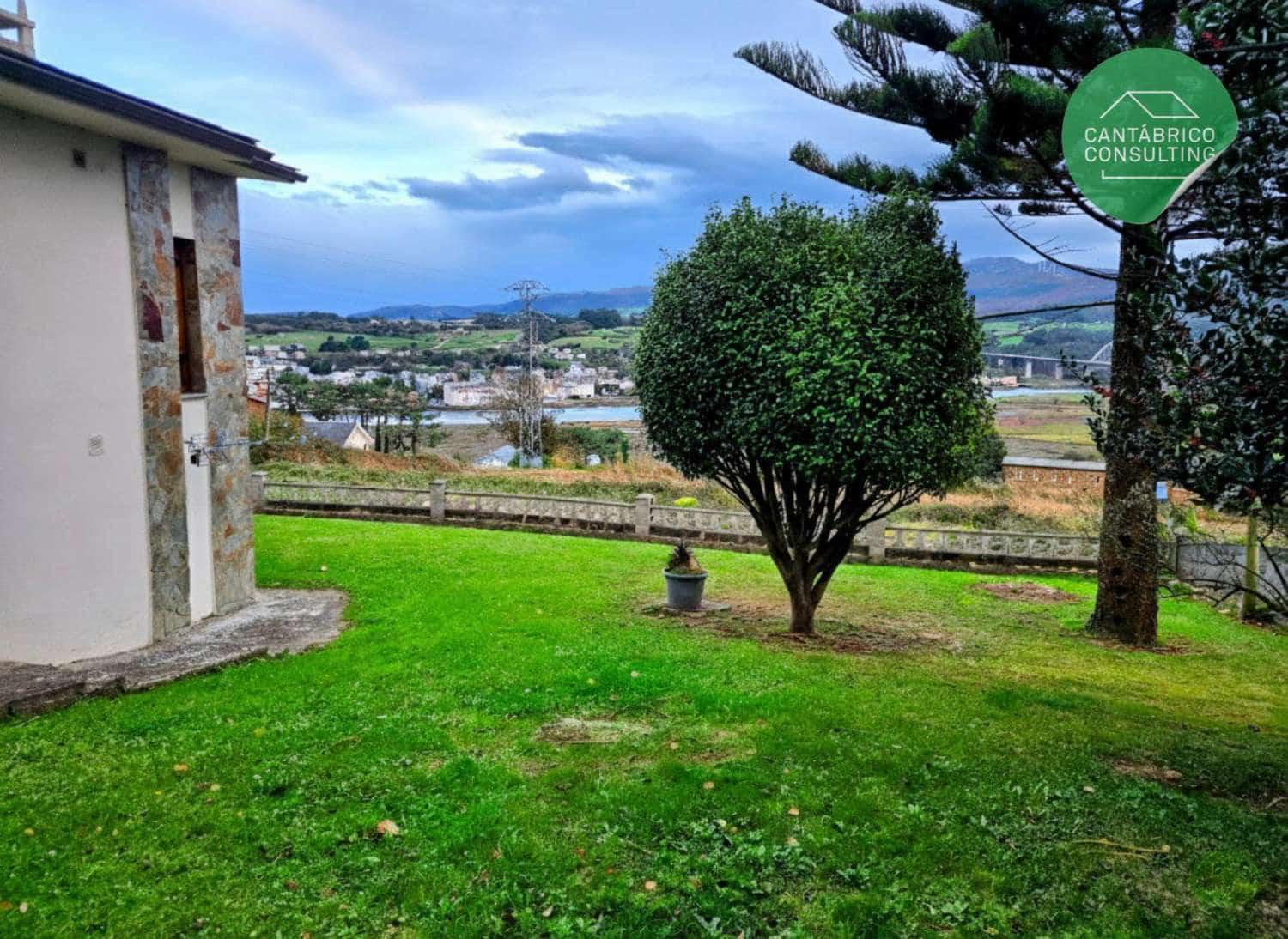 4 bedroom Villa for sale in Coana - € 550,000 (Ref: 10015043)
