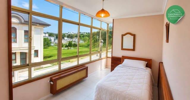 11 sypialnia Hotel na sprzedaż w Navia - 450 000 € (Ref: 10061271)