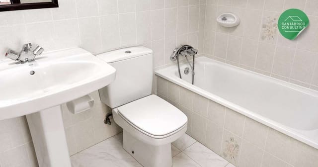 11 sypialnia Hotel na sprzedaż w Navia - 450 000 € (Ref: 10061271)