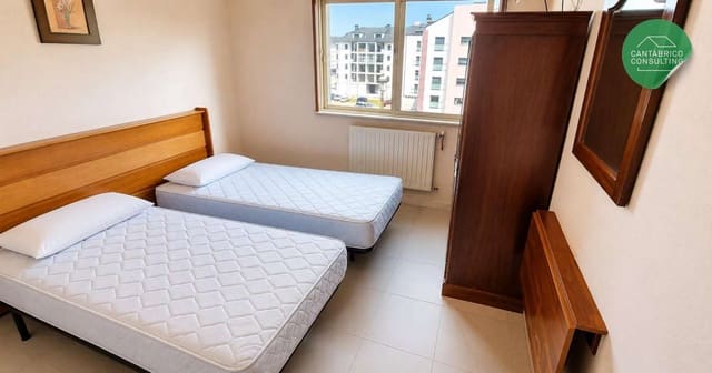 11 sypialnia Hotel na sprzedaż w Navia - 450 000 € (Ref: 10061271)