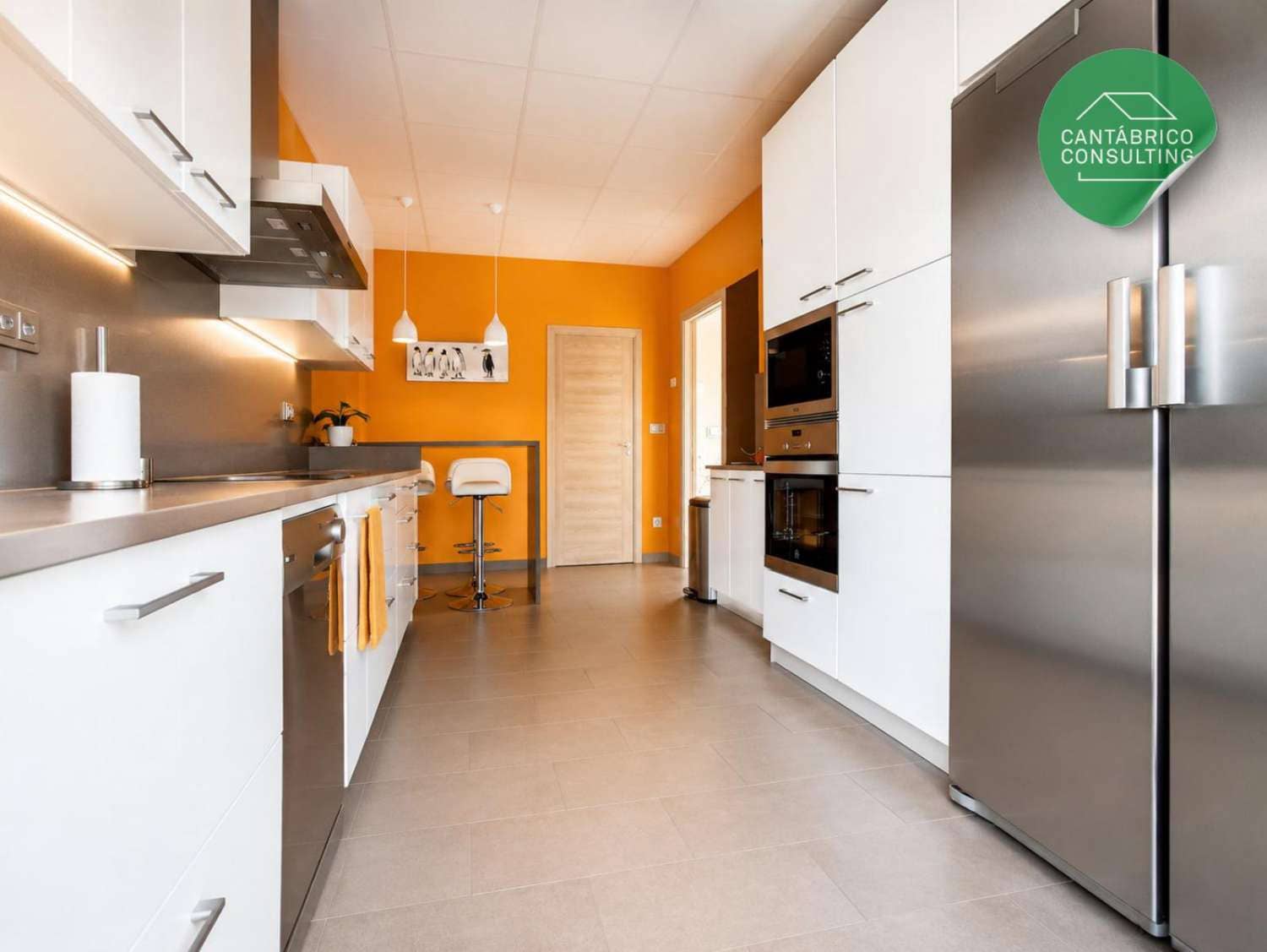 Hotel for sale in Castro de Rei - € 485,000 (Ref: 10061272)