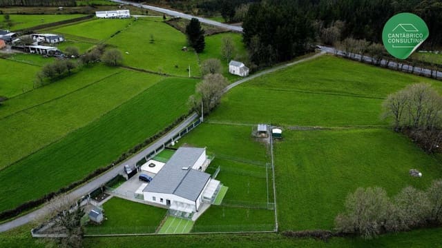 Hotell til salgs i Castro de Rei - € 485 000 (Ref: 10061272)
